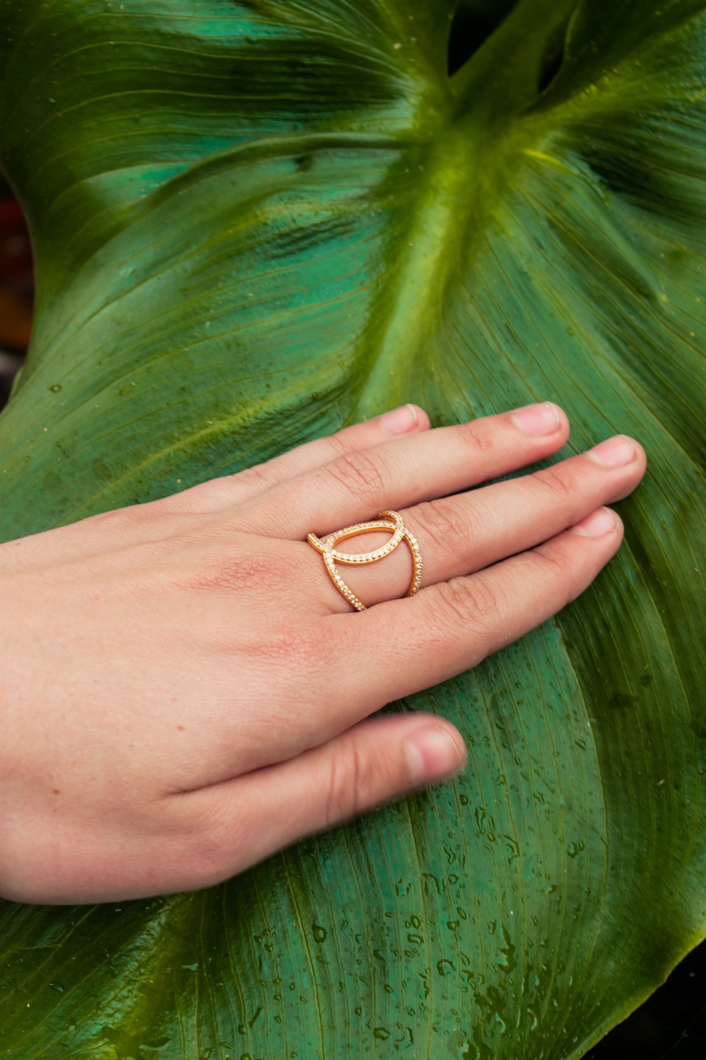 Ascension Criss Cross Ring, 18k Gold, White Topaz