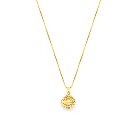 Aromatherapy Diffuser Locket Round Foliate Necklace, 18K Gold