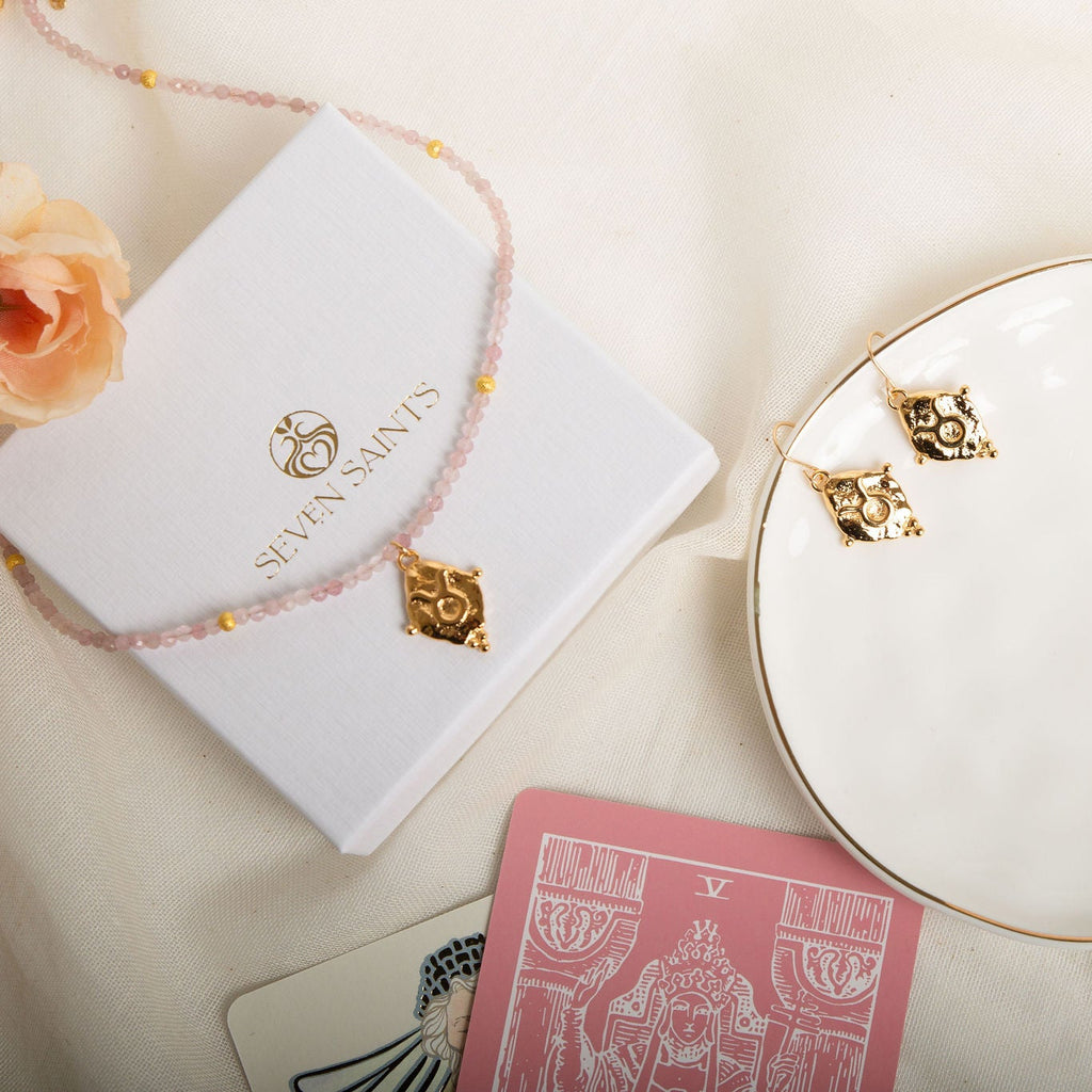 Taurus Zodiac Choker Necklace – Rose Quartz White Rhodium Plated Horoscope Jewelry