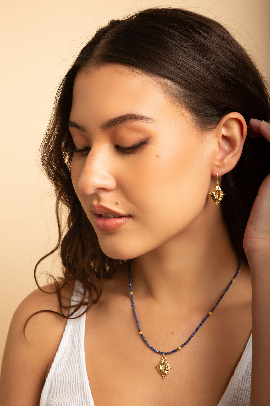 Capricorn Zodiac Gemstone Choker Necklace - Lapis Lazuli 18k Gold Plated