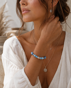 Pulsera de cuentas de cuarzo larimar de loto tranquilo, rodio blanco