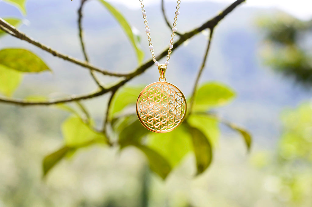 Peaceful Heart Flower of Life Necklace – White Enamel in 18K Gold Spiritual Jewelry