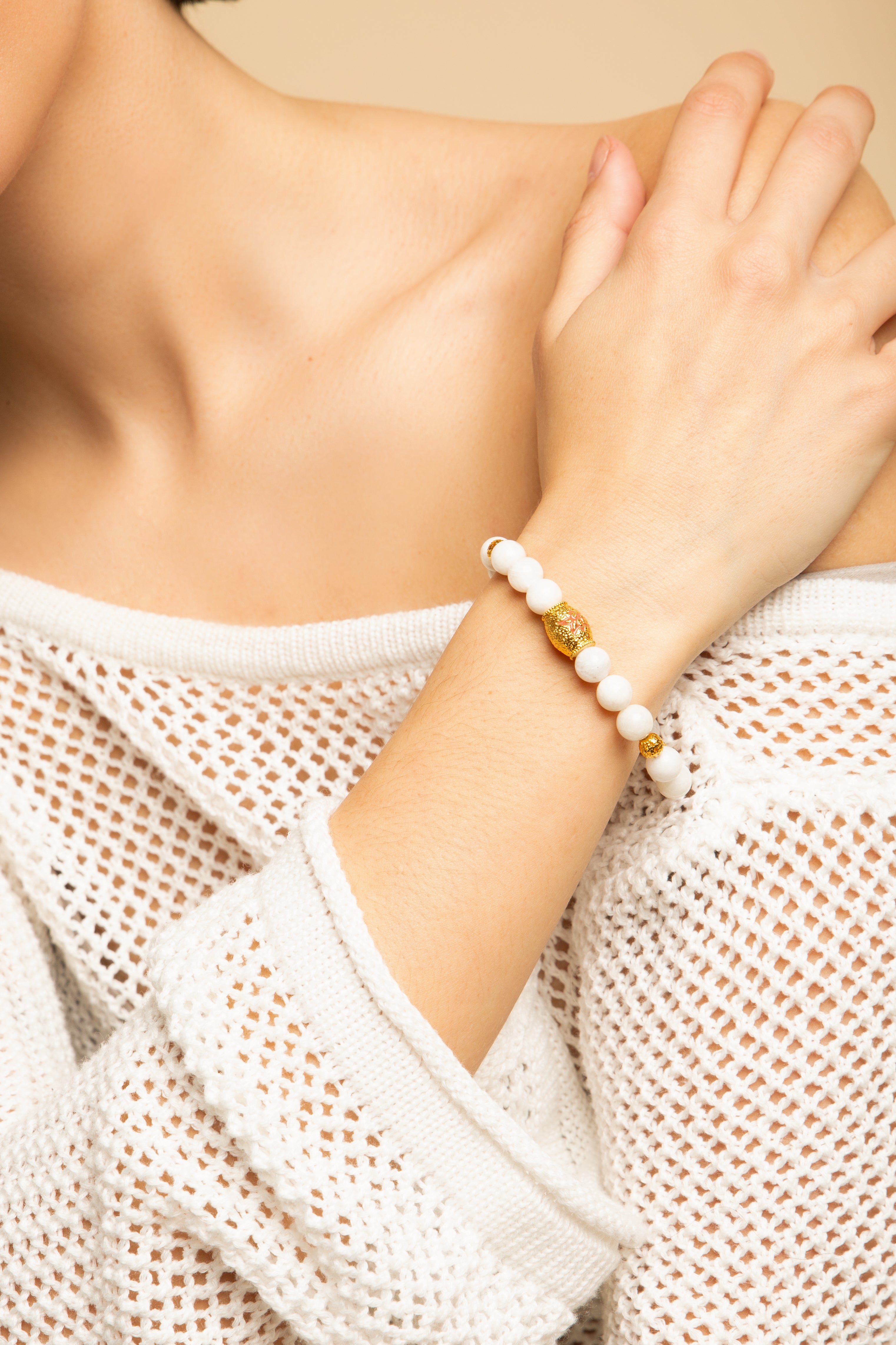 Illumination & Creativity Lotus Beaded Moonstone Bracelet – 18K Gold Plated Healing Crystal Jewelry