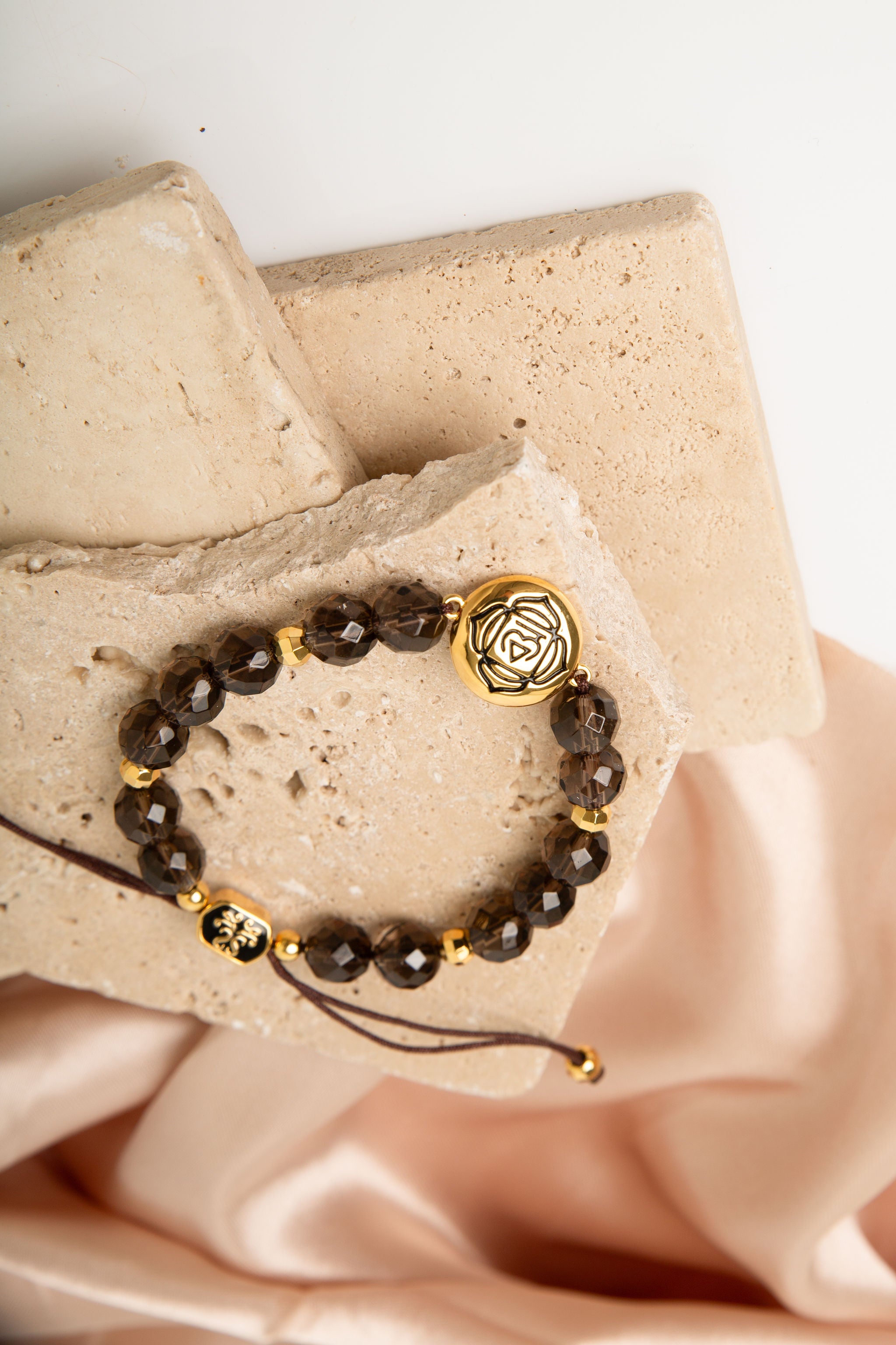 Root Chakra Smoky Quartz Bracelet – Grounded Energy & Calm 18K Gold Plated Healing Jewelry