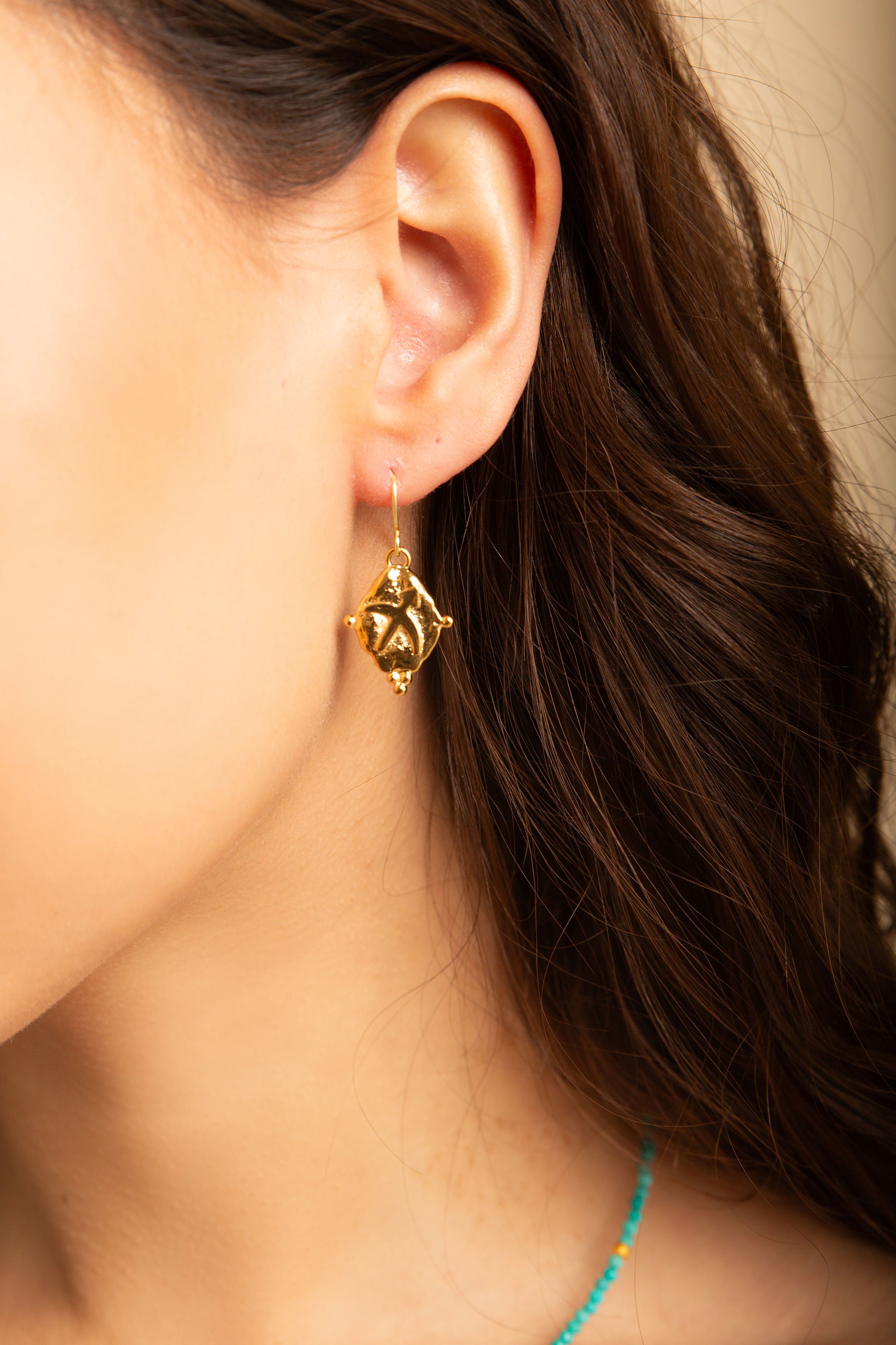 Sagittarius Zodiac Dangle Earrings in 18k Gold | Vintage Style Jewelry