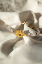 Pulsera de Cuarzo Rosa y Zafiro en Oro de 18K "Sanación del Corazón" Ojo Turco – Joyería Espiritual