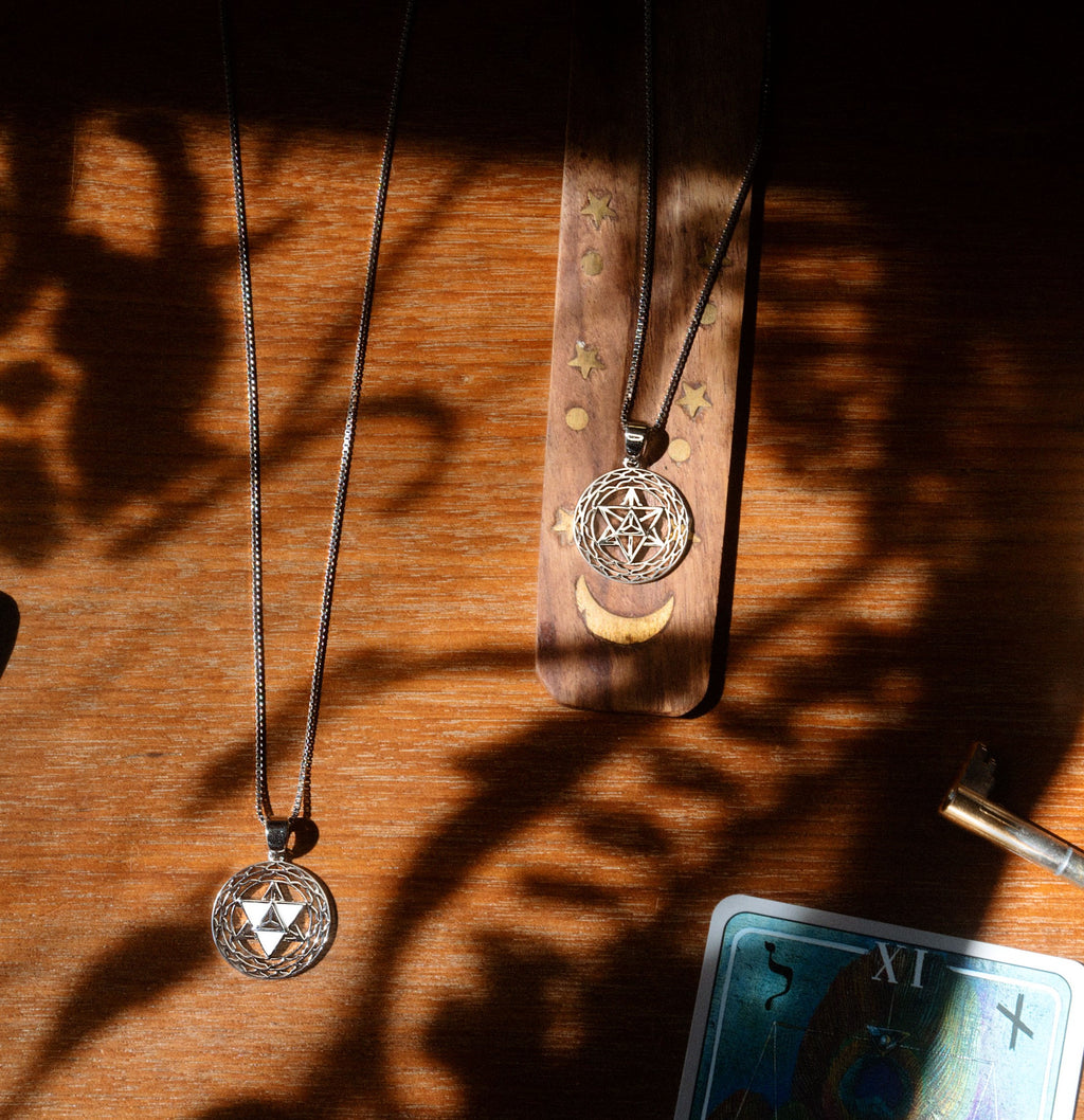Merkaba Star Light Body Activation Necklace – 18K Gold Spiritual Jewelry