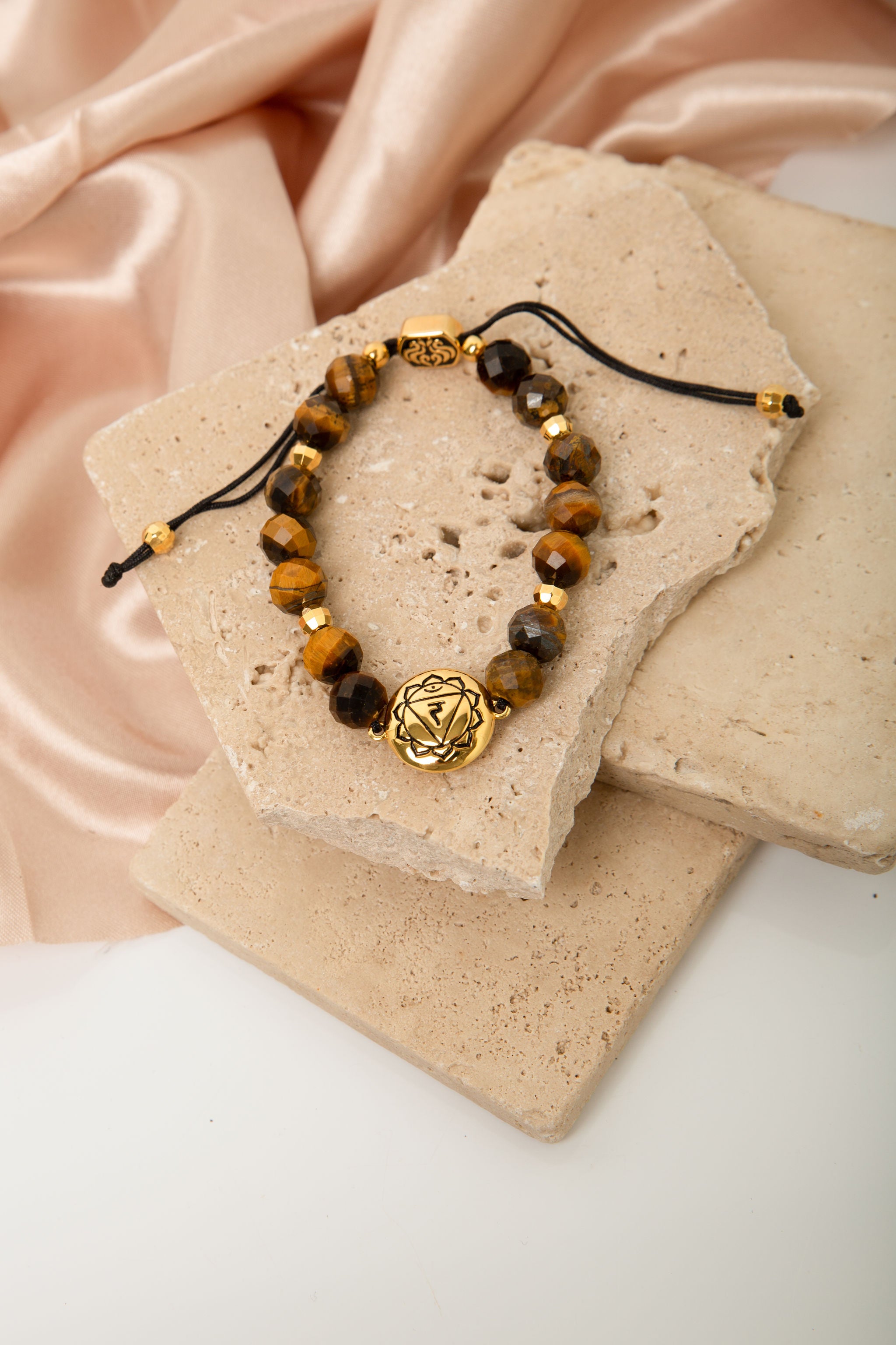 Solar Plexus Chakra Tiger’s Eye Bracelet – Energy Protection & Personal Power 18K Gold Plated Healing Jewelry