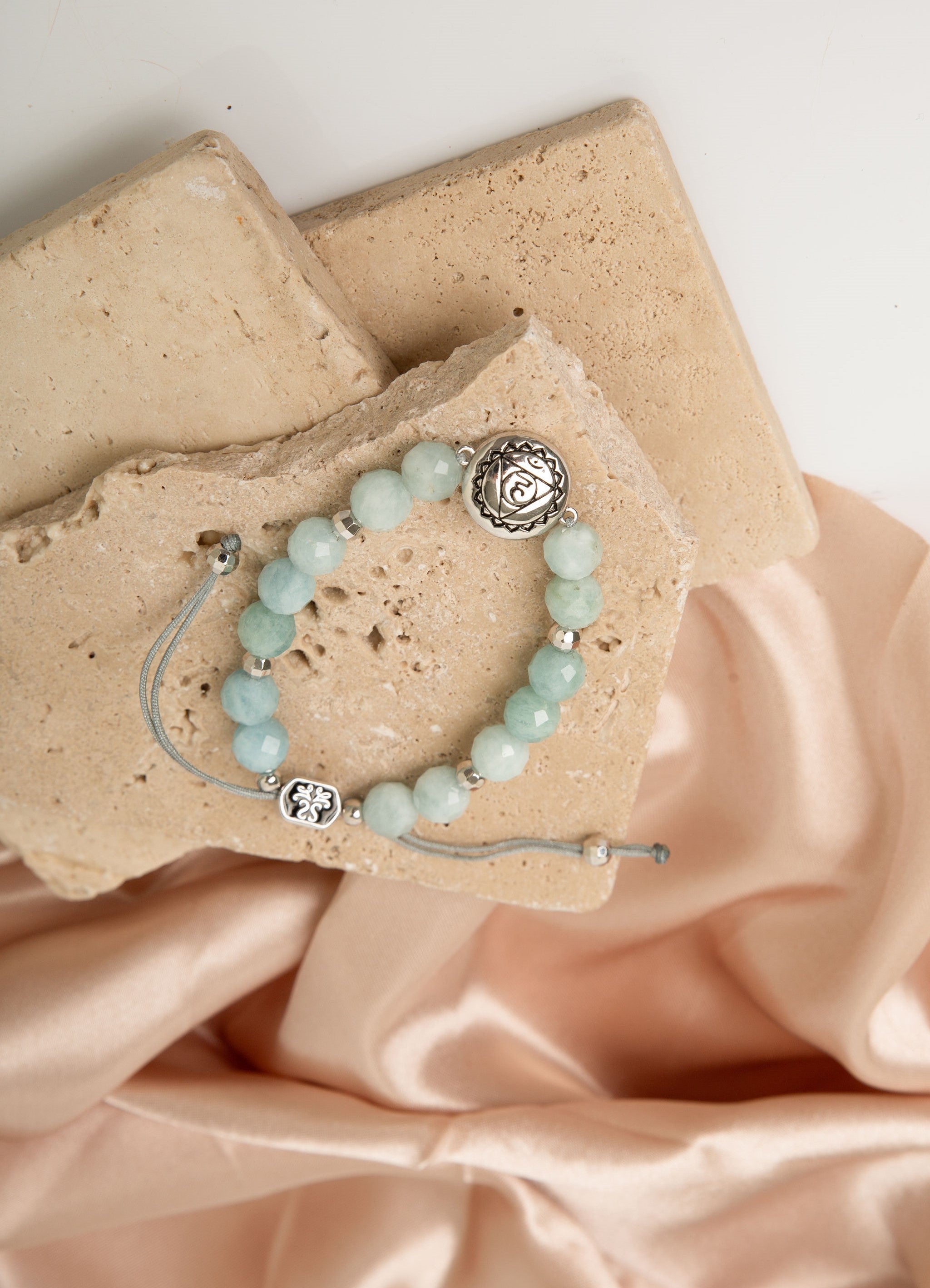 Throat Chakra Aquamarine Bracelet – Inner Peace & Tranquility 18K Gold Plated Healing Jewelry