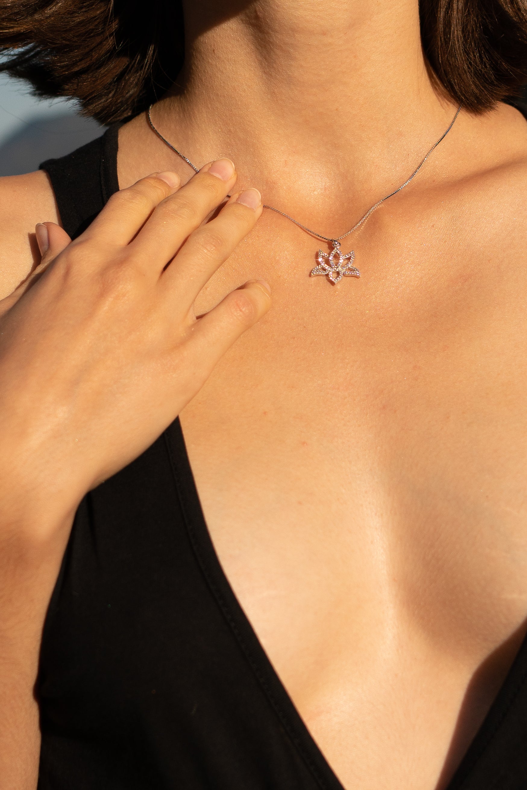 Illuminate Lotus Necklace – White Topaz Pavé in 18K Gold