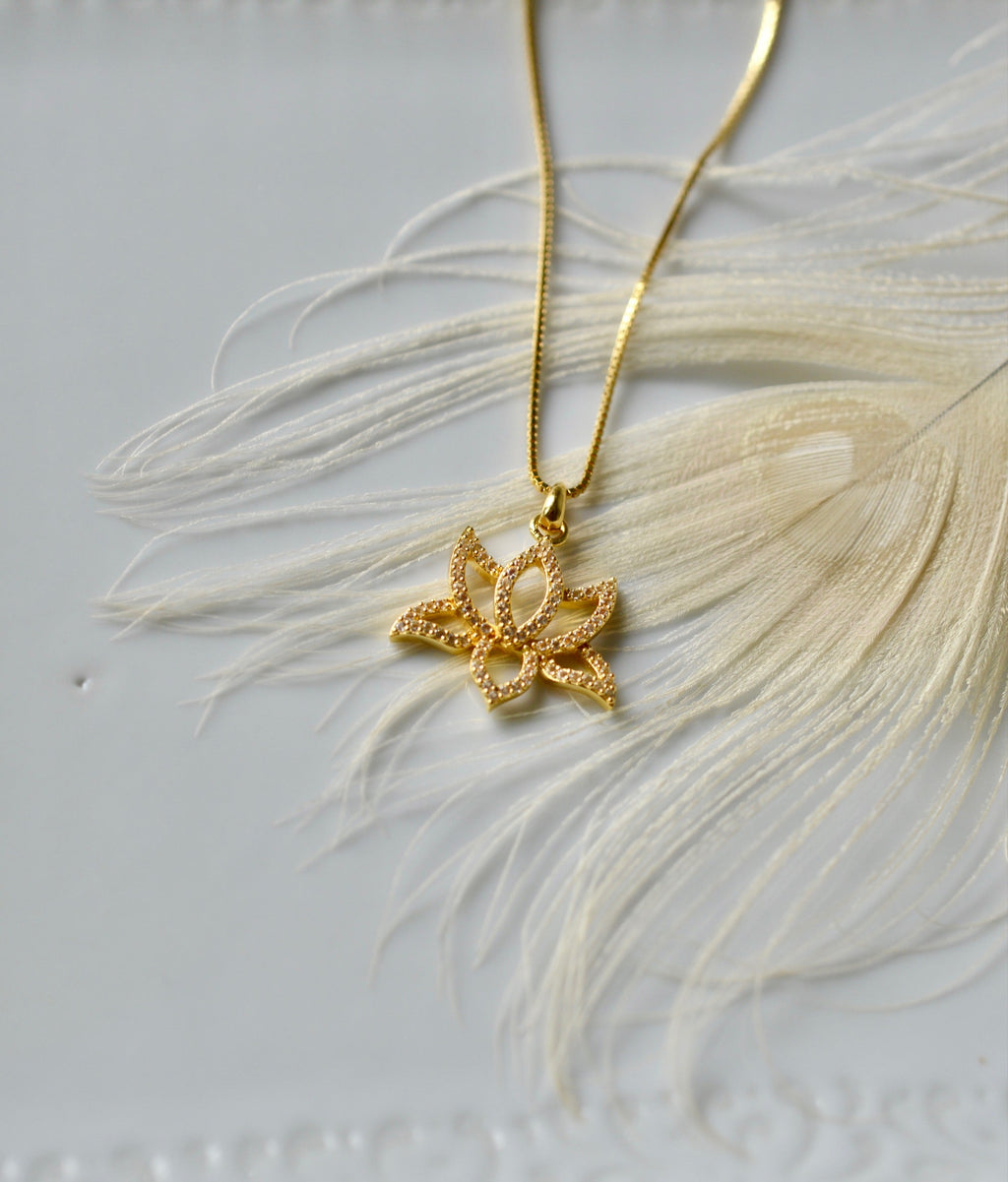 Illuminate Lotus Necklace – White Topaz Pavé – Rose Gold Spiritual Jewelry