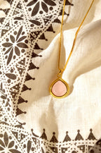 Collar Ajustable de Cuarzo Rosa Corazón Compasivo - Oro de 18K